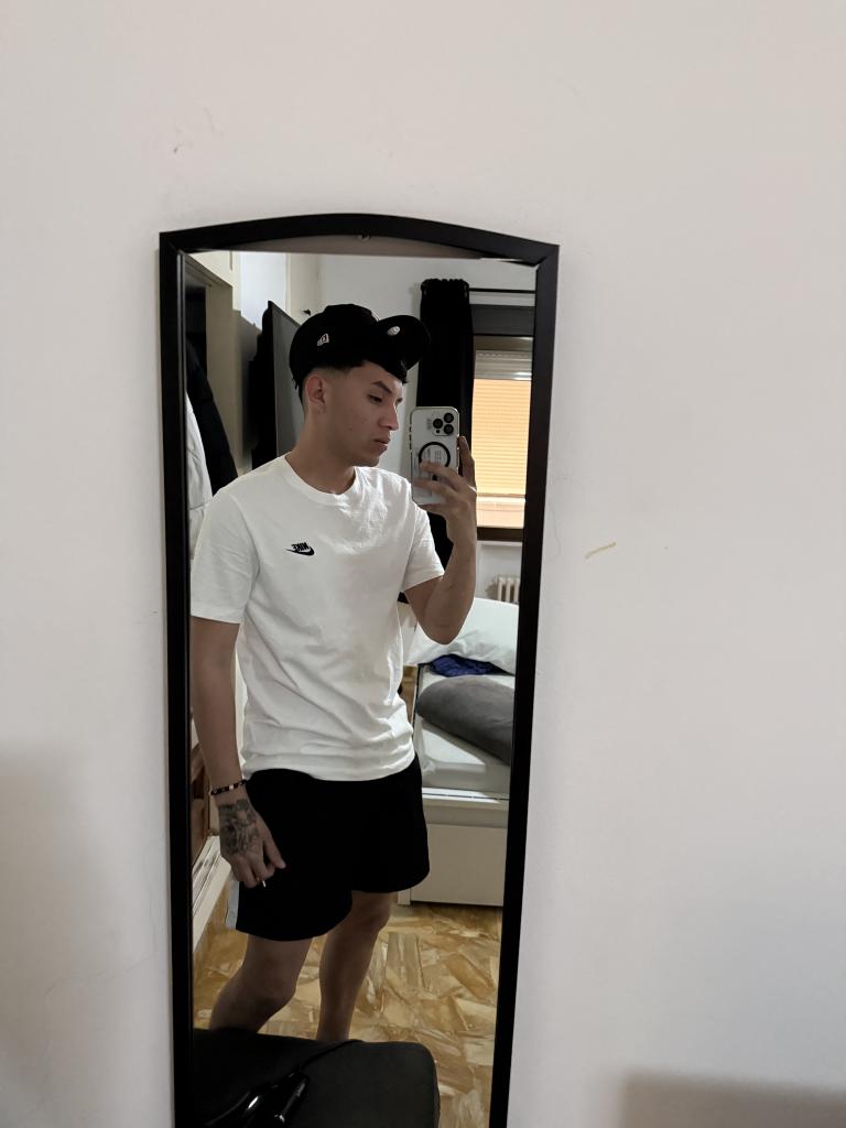 Chico busca chica en Alicante: 