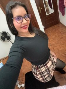 613208323: Chica busca chico en Cáceres