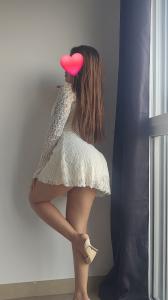 687066295: Chica busca chico en Sevilla