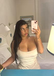 614056628: Chica busca chico en Málaga