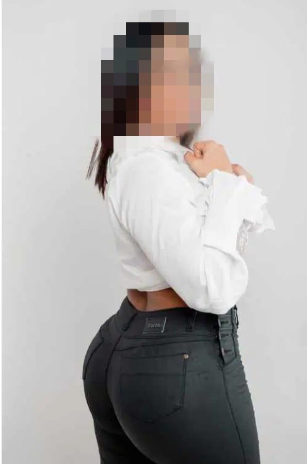 Chica busca chico en Cádiz: 