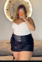 641544038: Chica busca chico en Sevilla