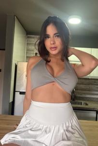 675407028: Chica busca chico en Barcelona