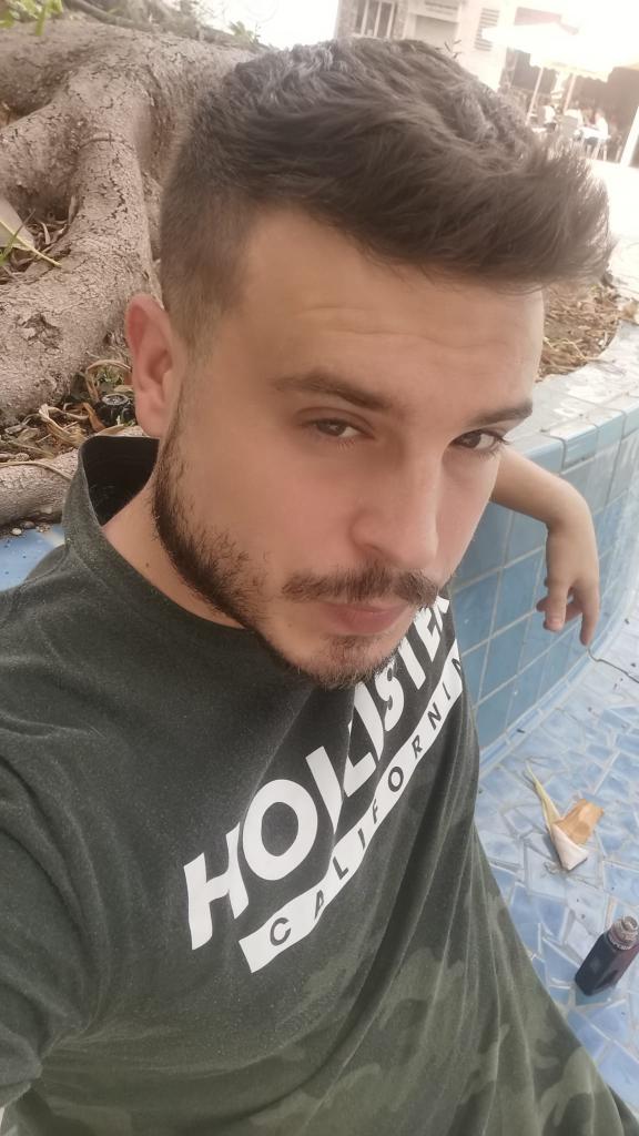 Chico busca chica en Murcia: 