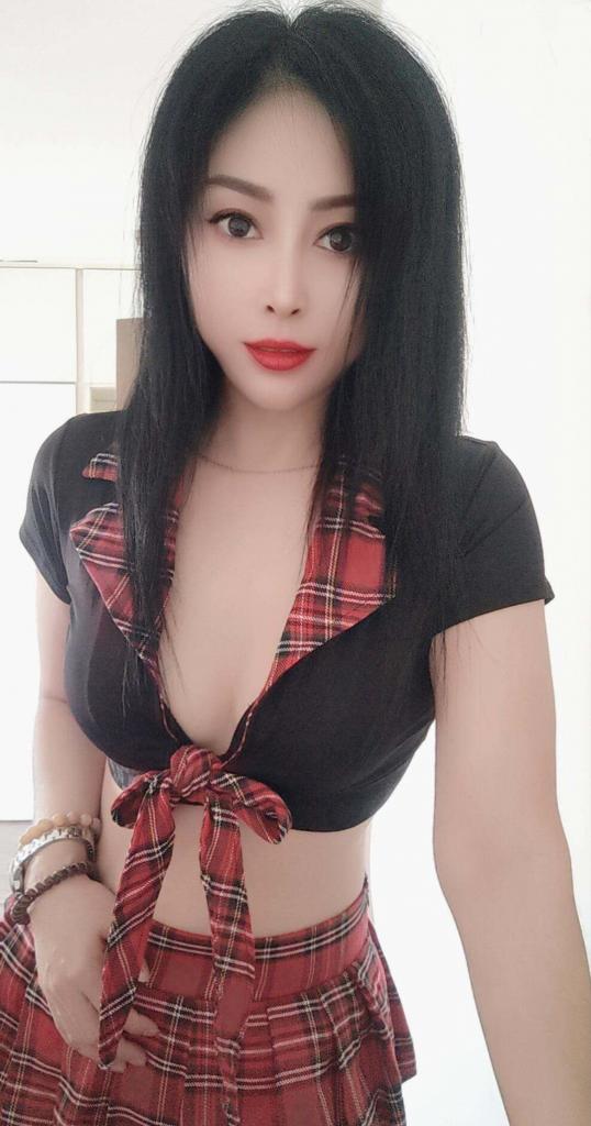 Chica busca chico en La Coruña: Chica busca chico