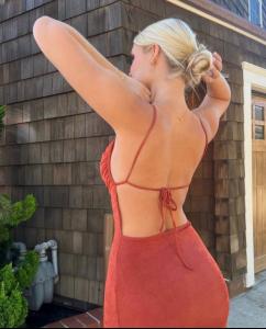 610807522: Chica busca chico en Barcelona