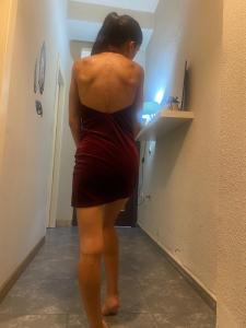 604866430: Chica busca chico en Madrid