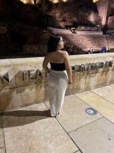 614719671: Chica busca chico en Madrid