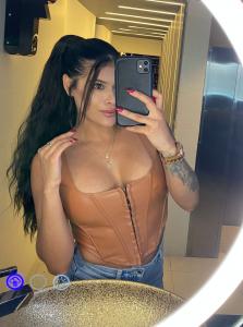 Chica busca chico en Ibiza: 