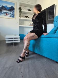 672959935: Chica busca chico en Barcelona