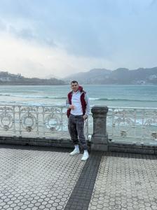 661271020: Chico busca chica en Sevilla