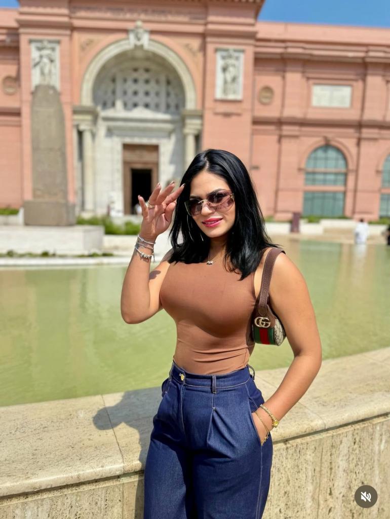 Chica busca chico en Madrid: Chica busca chico