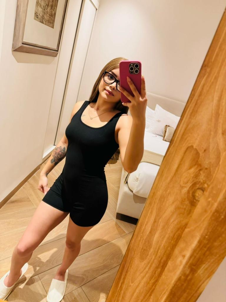 Chica busca chico en Alicante: Chica busca chico