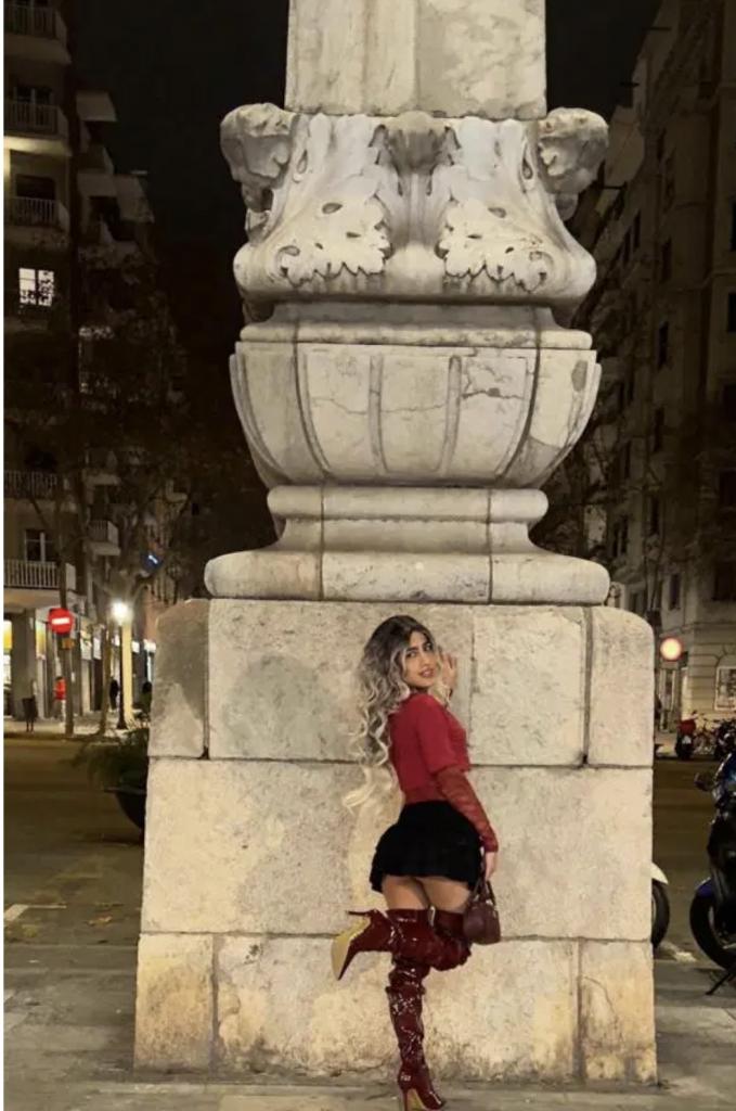 604214616: Travesti en Barcelona