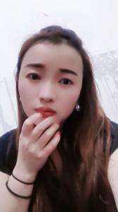 688141884: Chica busca chico en Barcelona