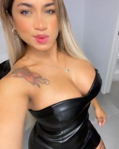 656394388: Chica busca chico en Pontevedra