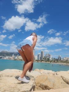 695719692: Chica busca chico en Valencia