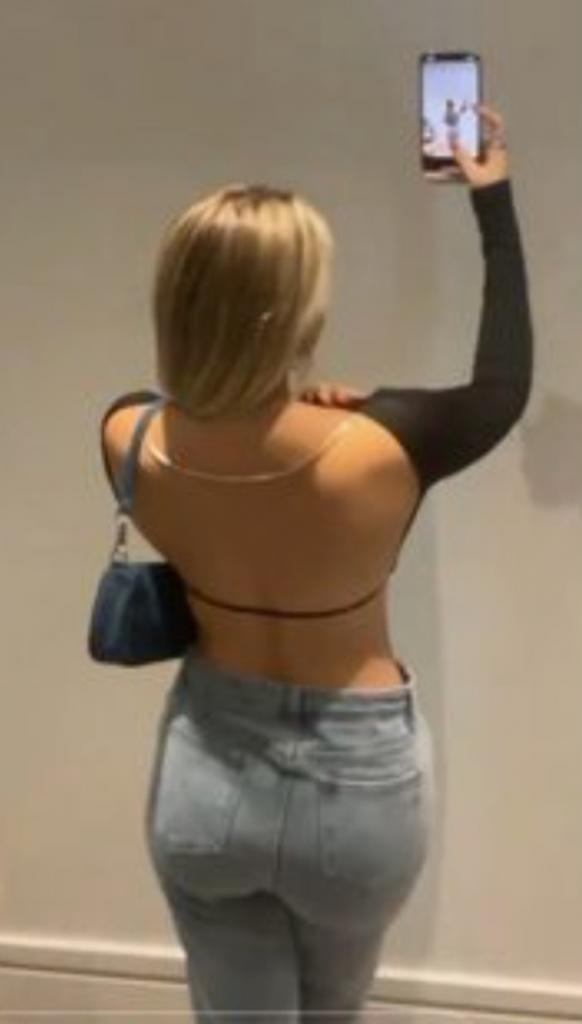 Chica busca chico en Tenerife: 