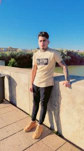 Chico busca chica en Las Palmas: 