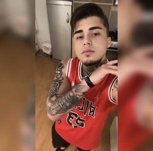 Chico busca chica en Las Palmas: 