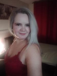 643805158: Chica busca chico en Almería