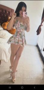 621052089: Chica busca chico en Málaga