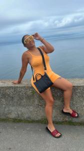 664202248: Chica busca chico en Valencia