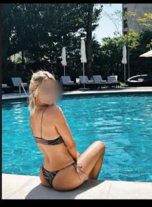 697237989: Chica busca chico en Sevilla