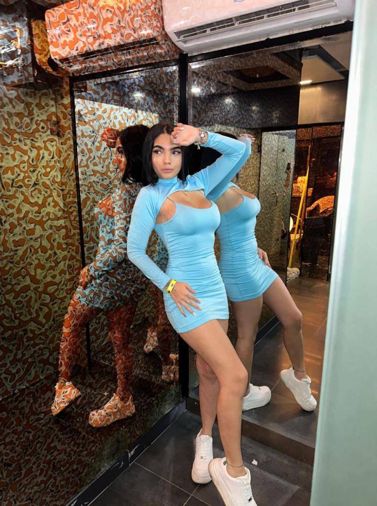 Chica busca chico en Valencia: Chica busca chico