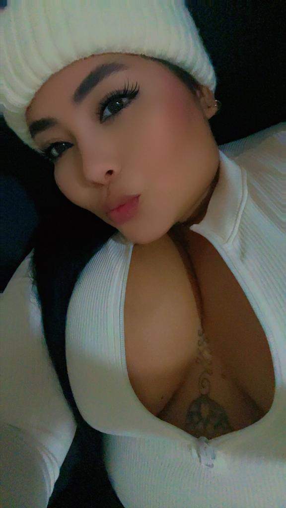 Chica busca chico en Huelva: 