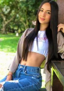 614832965: Chica busca chico en Sevilla