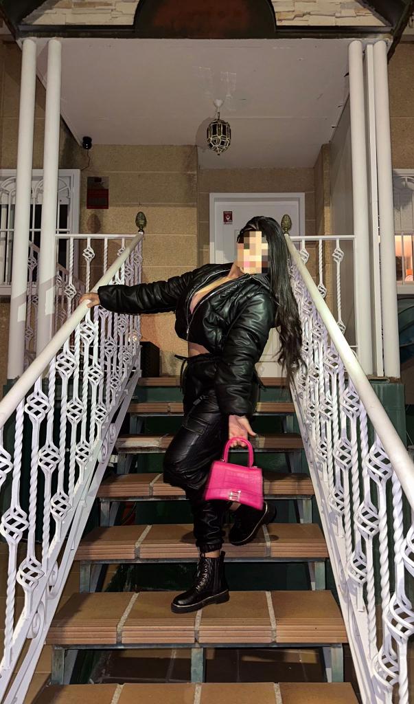 632863560: Chica busca chico en Madrid