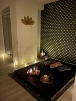 623976940: Chica busca chico en Barcelona