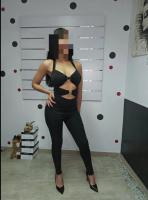 607434287: Chica busca chico en Sevilla