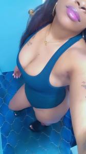 604128180: Chica busca chico en Sevilla