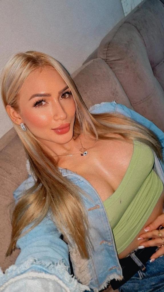 684741445: Chica busca chico en Mallorca