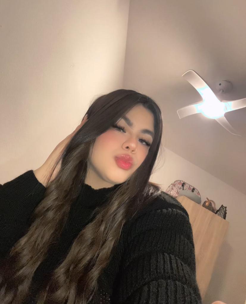 Chica busca chico en Almería: 