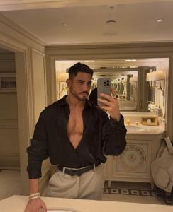 607855219: Chico busca chica en Málaga