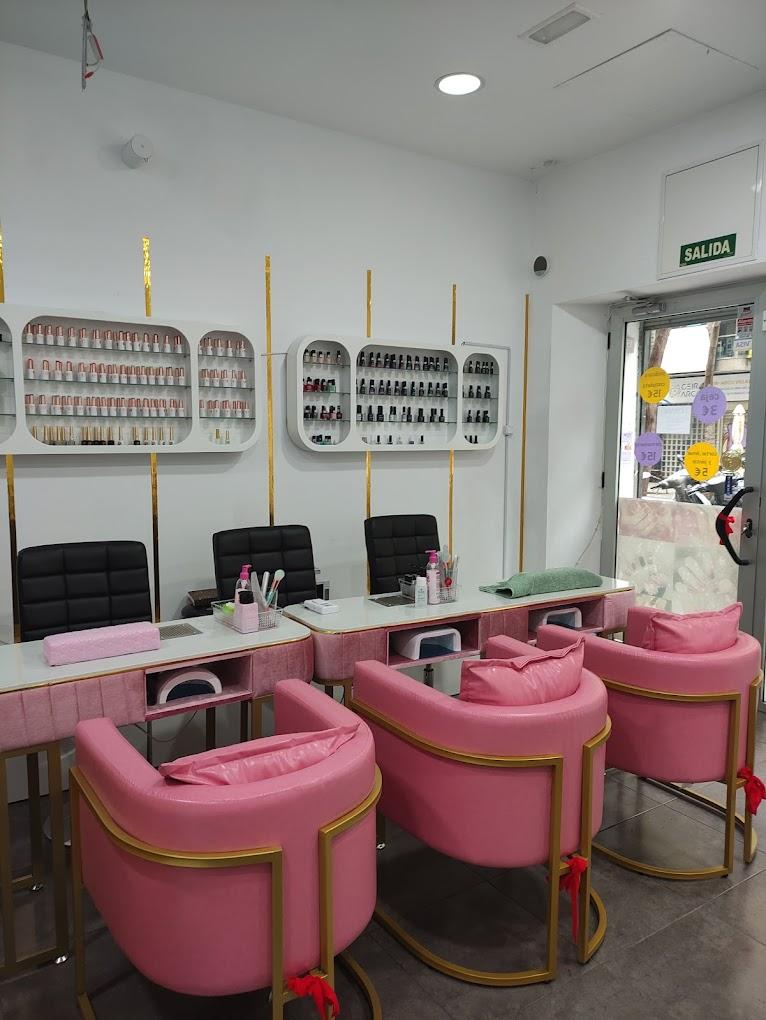 Chica busca chico en Barcelona: 