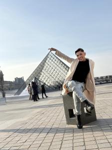 654069120: Chico busca chica en Madrid