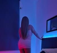 614649543: Chica busca chico en Barcelona