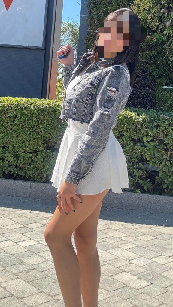 Chica busca chico en Tenerife: 