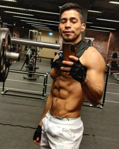 Chico busca chica en Las Palmas: 