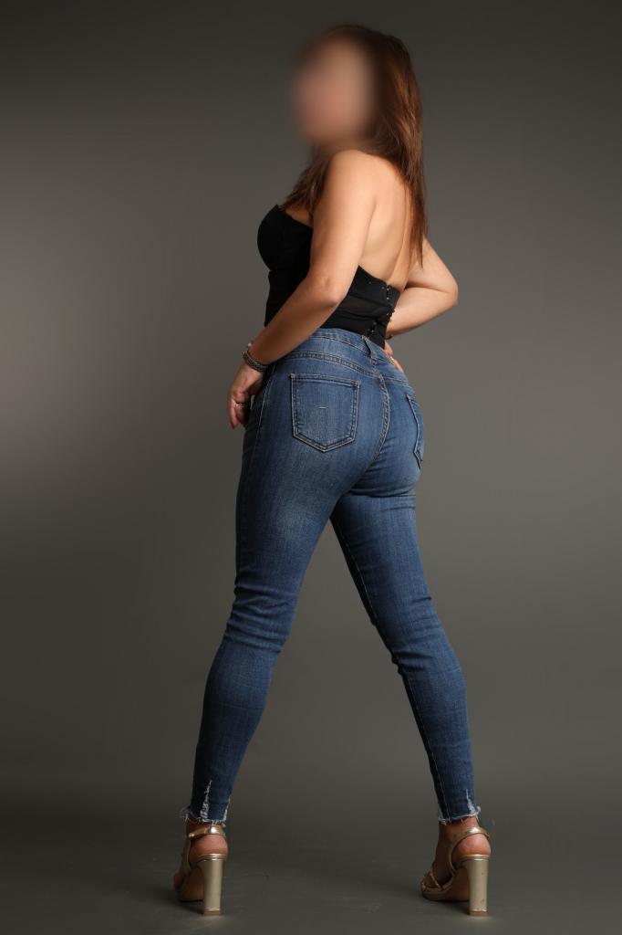 Chica busca chico en Lugo: 