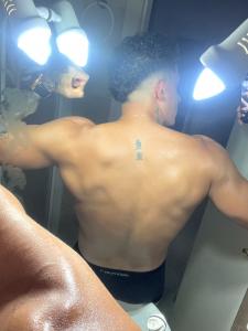 631385777: Chico busca chica en Alicante