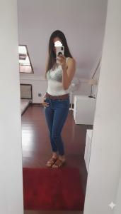 621059400: Chica busca chico en La Coruña