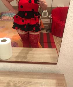 688349302: Chica busca chico en Tarragona