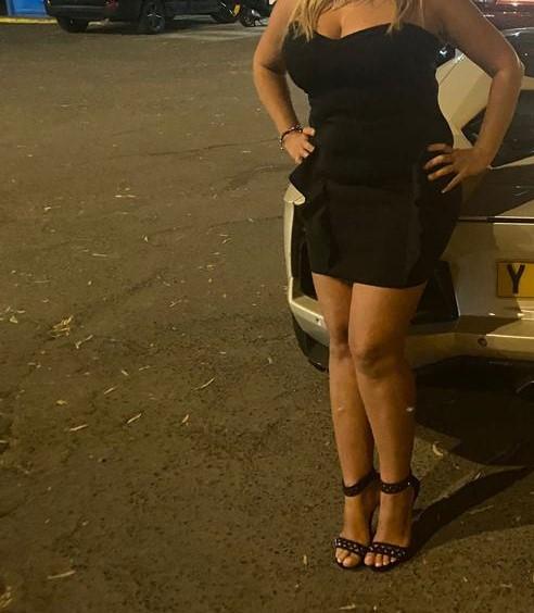 654464155: Chica busca chico en Huelva