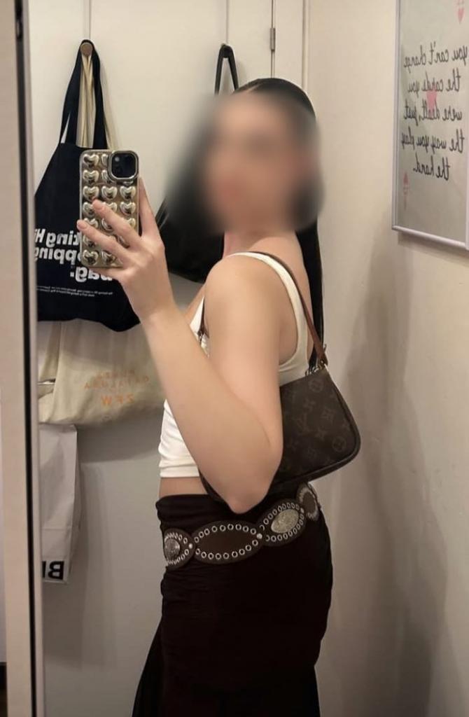 674938233: Chica busca chico en Madrid