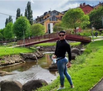 642162939: Chico busca chica en Murcia